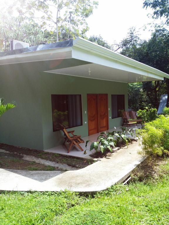 Manuel Antonio Hostel Resort Exterior photo
