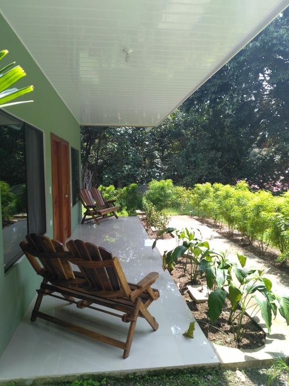 Manuel Antonio Hostel Resort Exterior photo