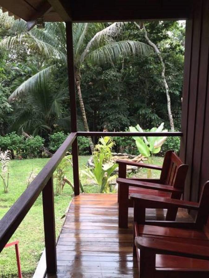 Manuel Antonio Hostel Resort Exterior photo