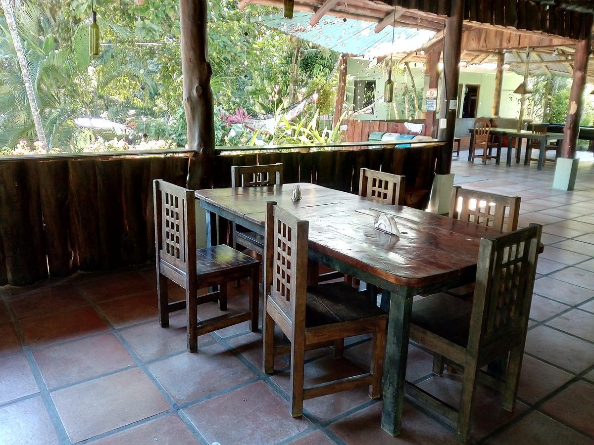 Manuel Antonio Hostel Resort Exterior photo